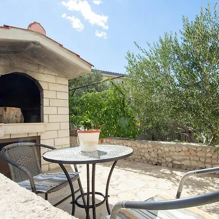 1 Bedroom Gorgeous In Kanica