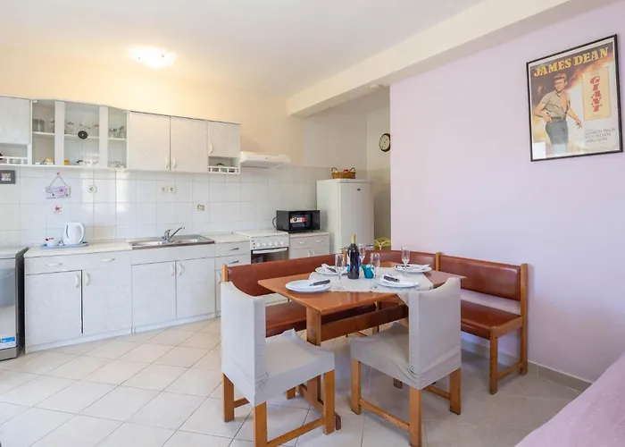Daire 1 Bedroom Gorgeous In Kanica *